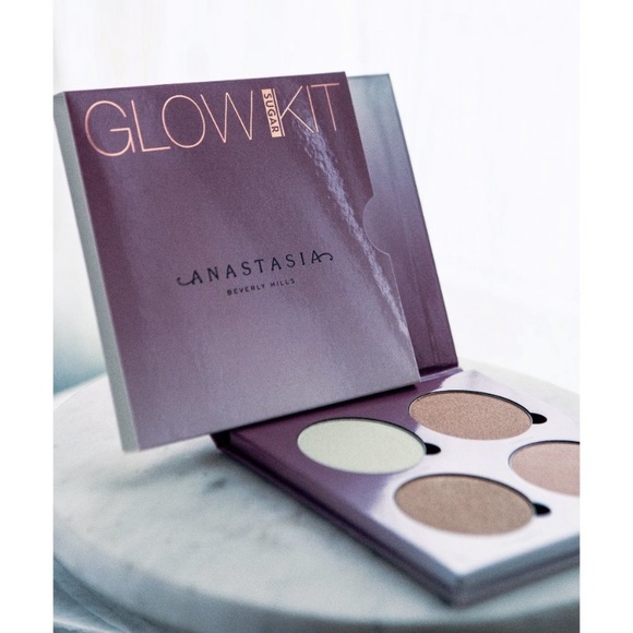 Anastasia Beverly Hills Other - Anastasia Glow Kit